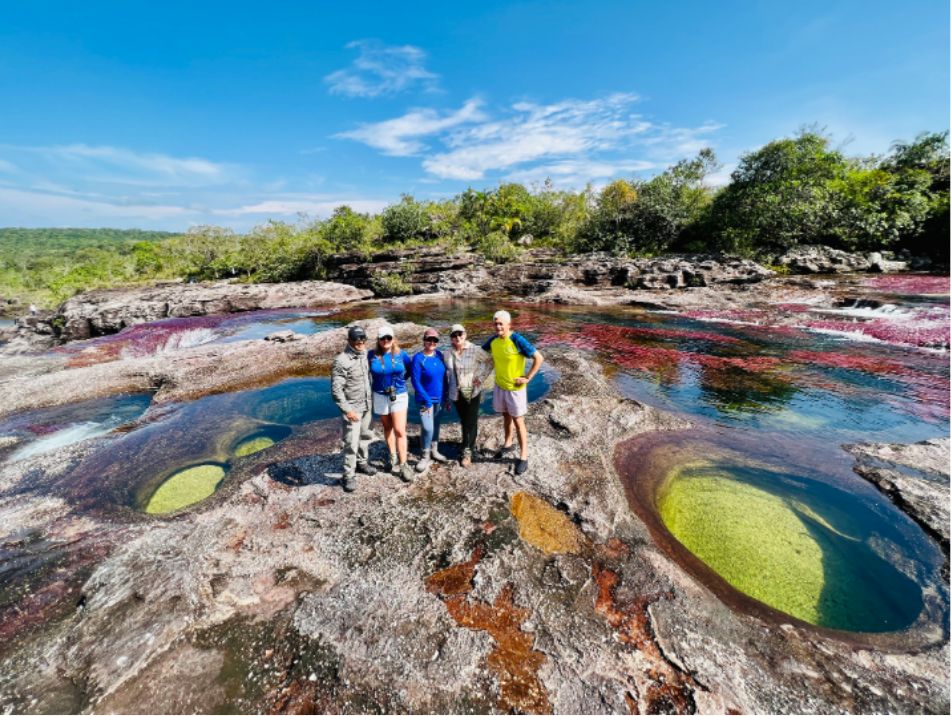 Contratar excursión a Caño Cristales desde BogotáReservar tour a Caño Cristales con Novatours Contratar excursión a Caño Cristales desde BogotáReservar tour a Caño Cristales con Novatours
